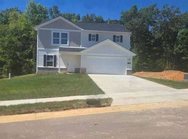 40 Carlisle Avenue, Radcliff, KY 40160