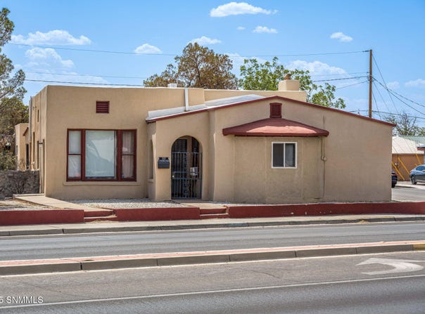 1145 N Main Street, Las Cruces, NM 88005
