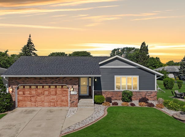 8244 Madison Avenue, Munster, IN 46321