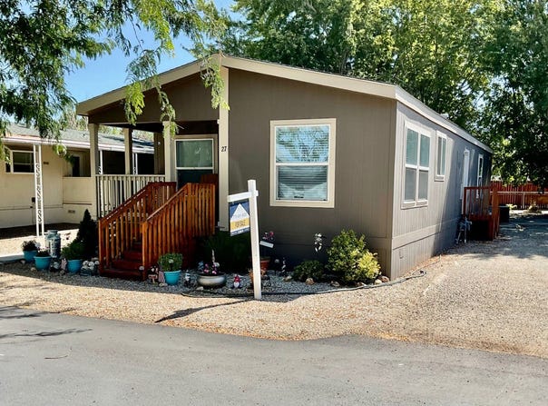 500 W Goldfield Avenue, Yerington, NV 89447