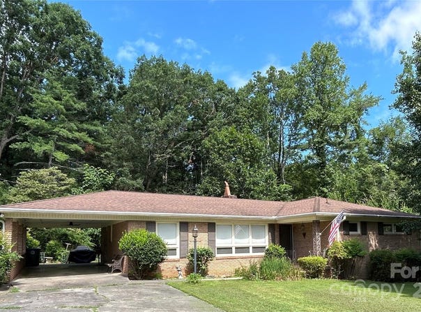 3321 Hollyhill Circle, Valdese, NC 28690