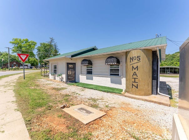 15 Main Street, Mammoth Spring, AR 72554