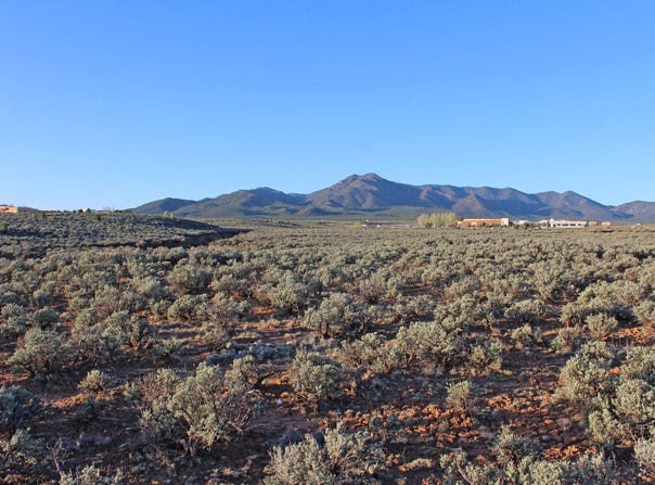 63 Baird Drive, Ranchos de Taos, NM 57557