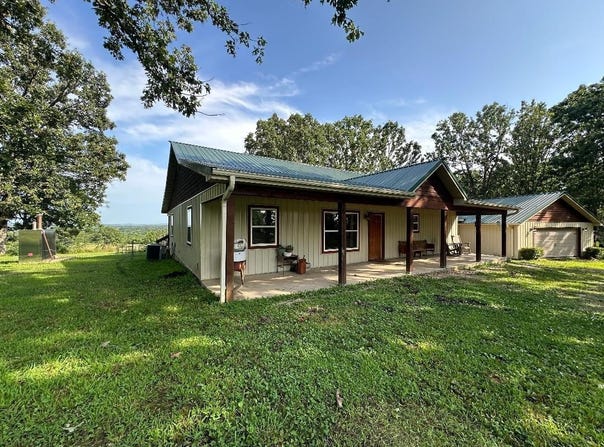 9088 Holly Lane, Mountain Grove, MO 65711