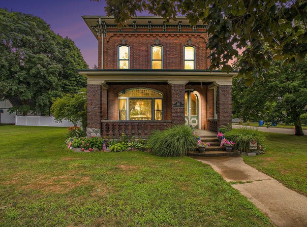 213 W Chicago Street, Coldwater, MI 49036