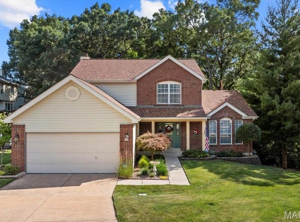 14 Greystoke Court, Ballwin, MO 63021