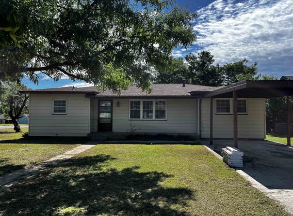 502 Avenue K, Beaver, OK 73932