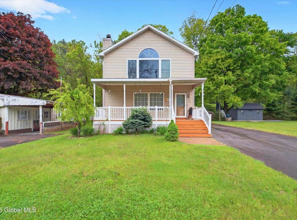 14-16 Bay Road, Lake Luzerne, NY 12846