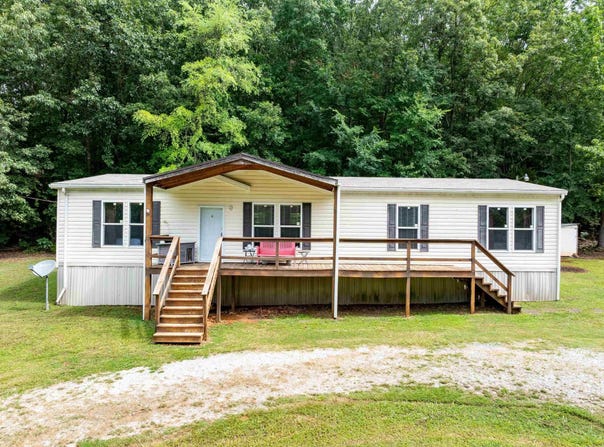 425 Pfeiffer Rd, Batesville, AR 72501