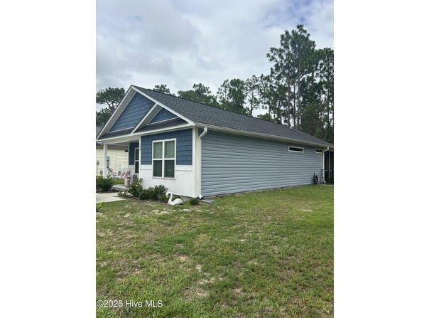 528 Edgewood Road, Southport, NC 28461