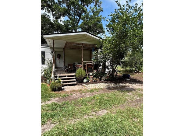 18520 N HIGHWAY 329, REDDICK, FL 32686