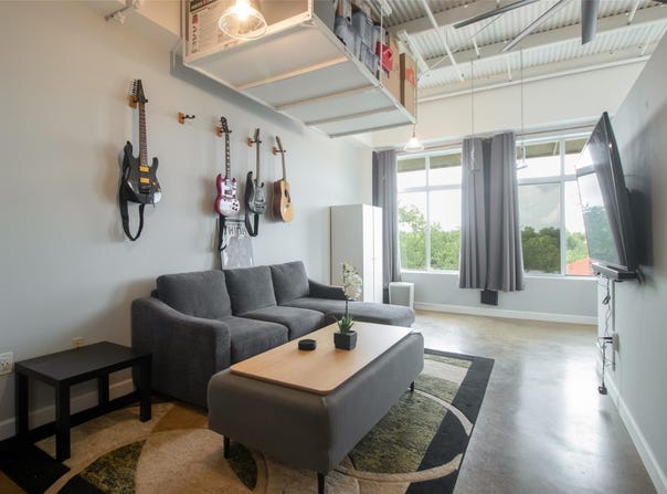 2401 E 6th St, Austin, TX 78702