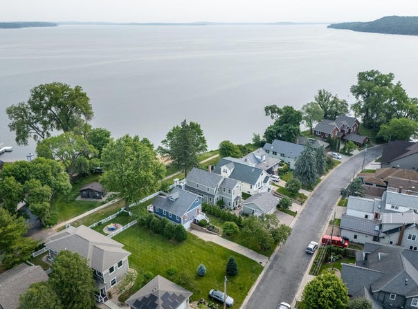 5230 Harbor Court, Madison, WI 53705