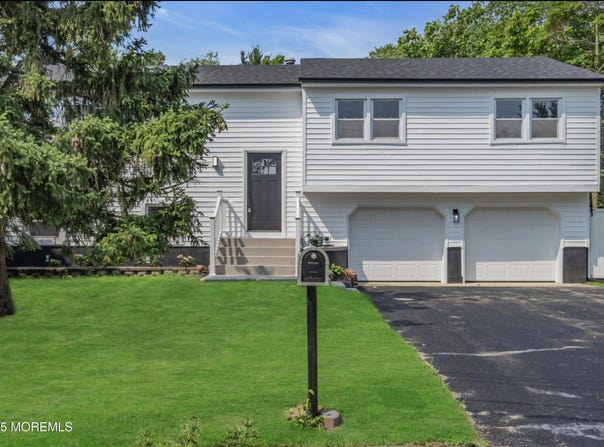 480 Amherst Drive, Brick, NJ 08723