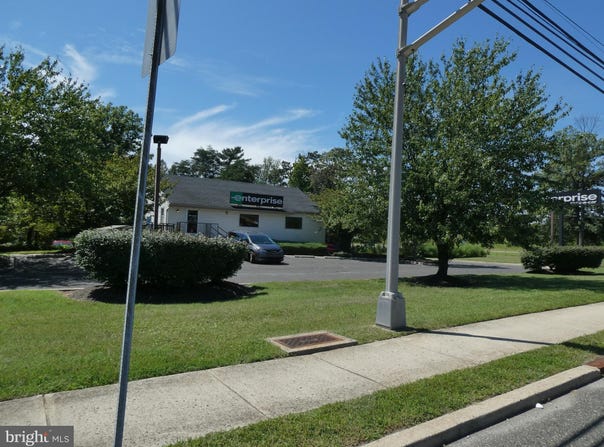 198 S ROUTE 73, BERLIN, NJ 08009