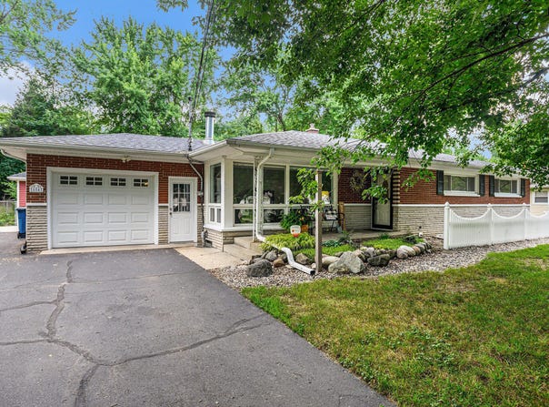 604 Gingham Avenue, Portage, MI 49002