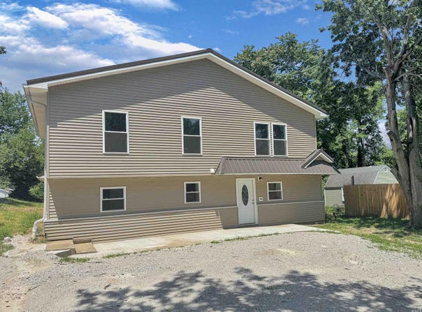 407 S Eighth Street, Boonville, IN 47601