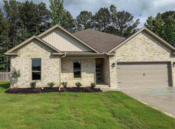 4 Woodhaven Ct., Jacksonville, AR 72076