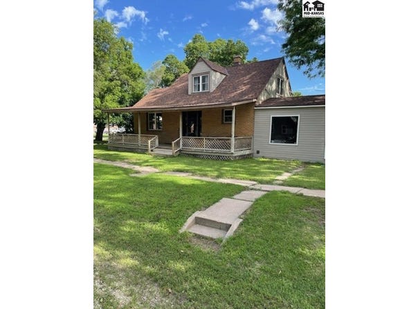 221 S. Empire St, Galva, KS 67443-0000