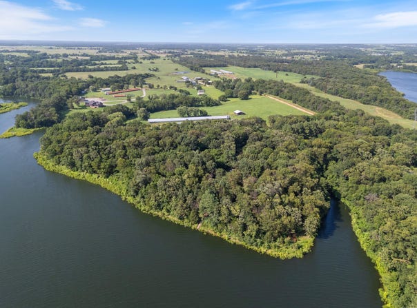 12007 Swepco Lake Road, Gentry, AR 72734