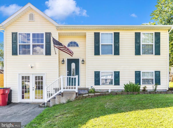 124 WILDFLOWER CREEK DRIVE, MARTINSBURG, WV 25404