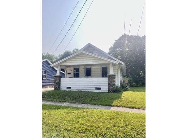 313 S Hamilton Street, Marshall, MI 49068