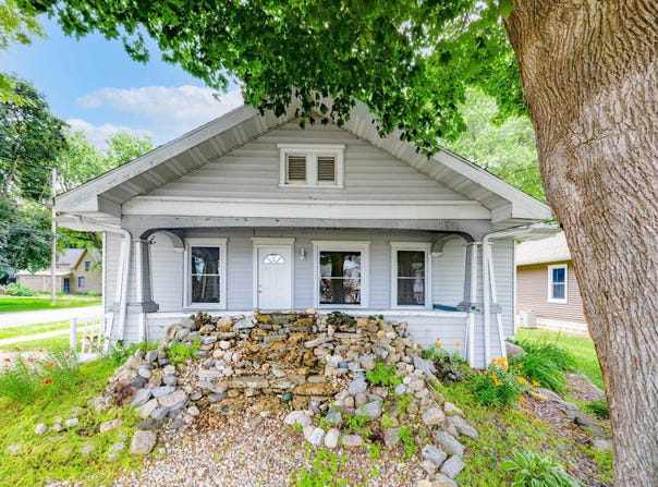 133 S Clear Lake Avenue, Milton, WI 53563-1107