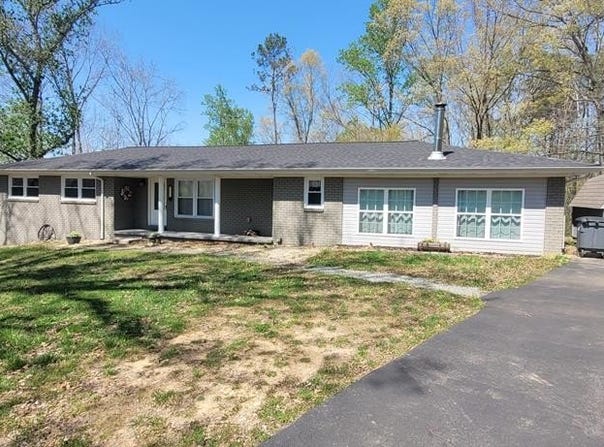 408 Sandy Rd, DOVER, TN 37058