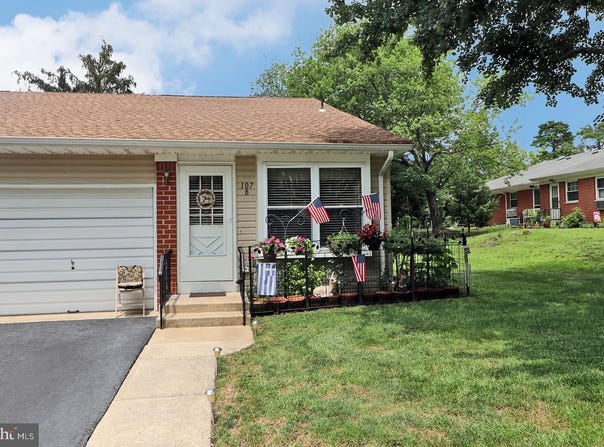 107 COSTITUTION BOULEVARD, WHITING, NJ 08759