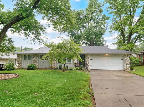 2445 S Ferguson Avenue, Springfield, MO 65807