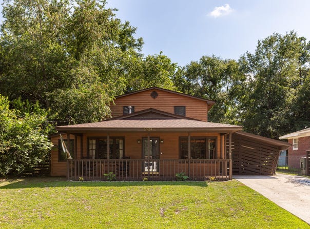 5904 Hagood Avenue, Hanahan, SC 29410
