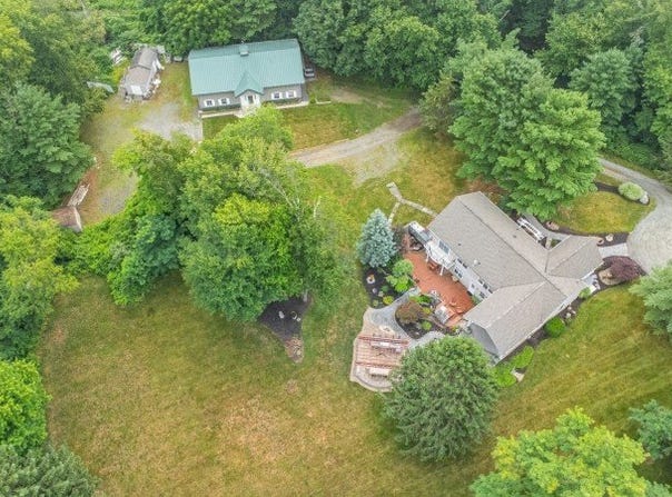 1 Evergreen Dr, Chester Twp., NJ 07930