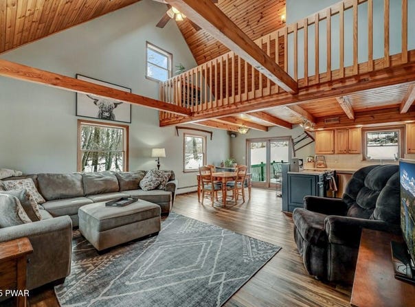 41 Deer Laurel Ests Road, Lake Ariel, PA 18436