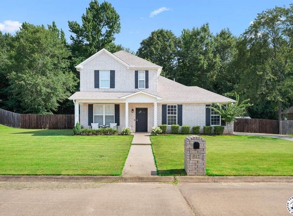 512 Mitchell Ryan, Wake Village, TX 75501