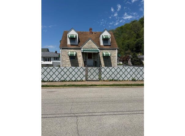 97 Sycamore Ave, Wheeling, WV 26003