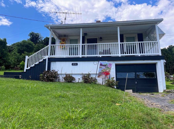 914 ALTA ST, STAUNTON, VA 24401