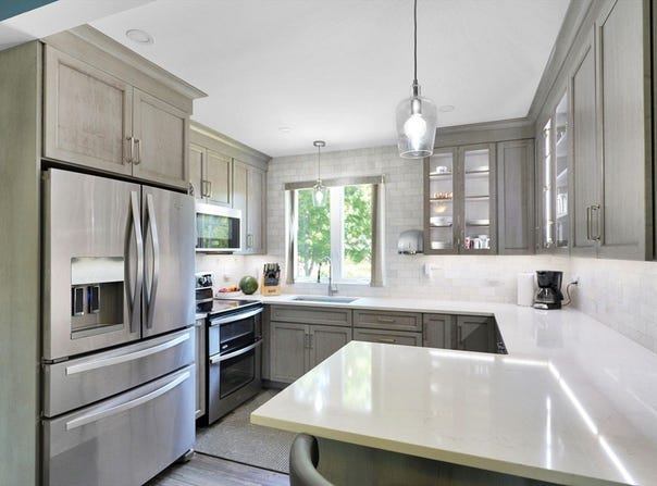 289 New Bedford Rd, Rochester, MA 02770