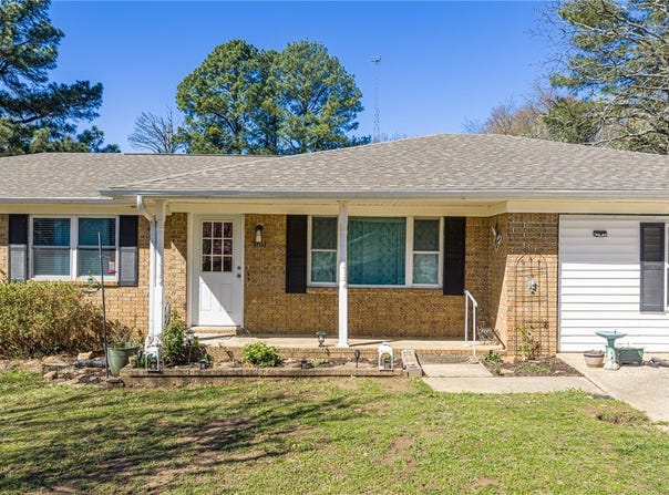 1611 Fairfax Street, Alma, AR 72921