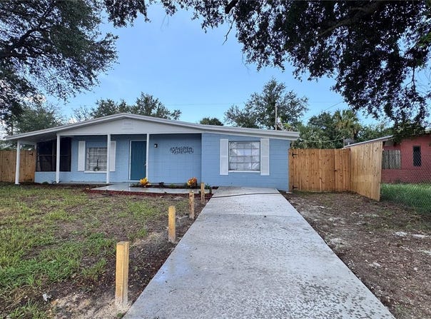 8315 LIBBY Lane, TAMPA, FL 33619