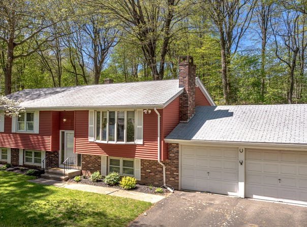 45 Renshaw Road, Hamden, CT 06518