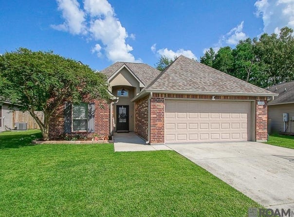 22834 Citation Dr, Denham Springs, LA 70726