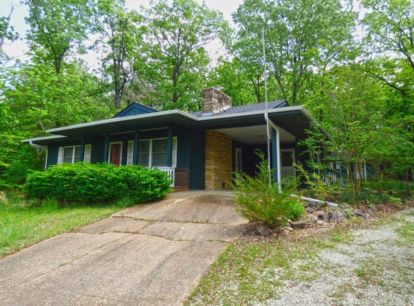 275 Okmulgee Drive, Cherokee Village, AR 72529