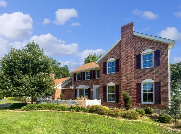 15969 Woodlet Park Court, Chesterfield, MO 63017