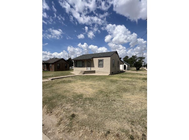 611 Walnut, Fowler, KS 67844