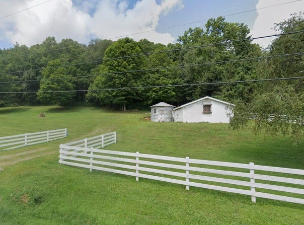 2442 Raccoon Valley Road, Granville, OH 43023