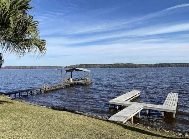 1990 Lake Point Lane, Tallahassee, FL 32310