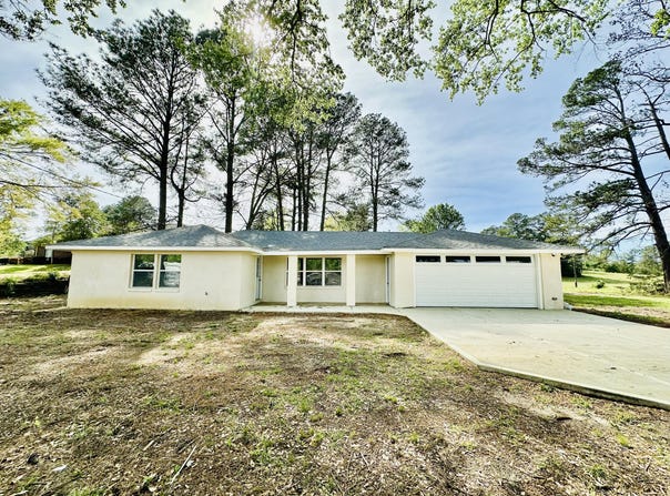 5249 Raymond Ave., Tupelo, MS 38801
