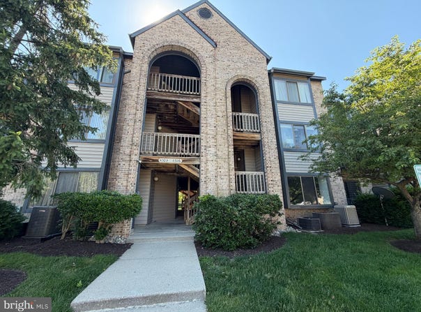 4306-A ABERDEEN Drive, MOUNT LAUREL, NJ 08054