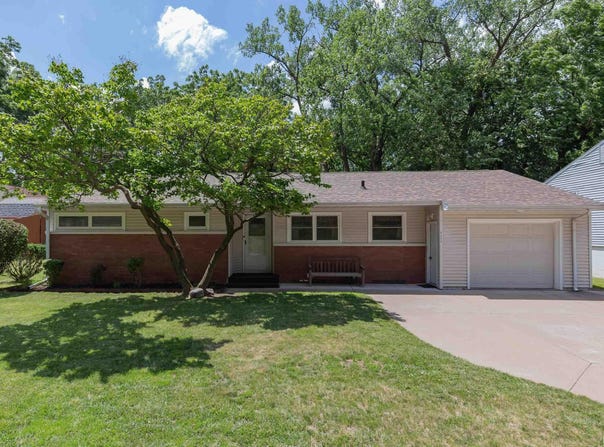 1173 34TH Street, Moline, IL 61265-2368