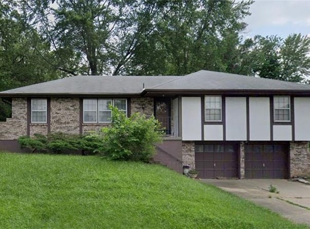 17813 E 26th Street, Independence, MO 64057